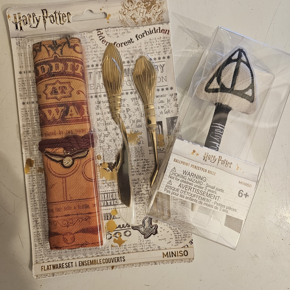 Harry Potter Flatware Set and Ballpoint Pen Set